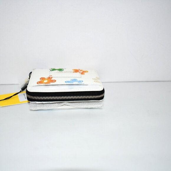 Marc Jacobs The Wild Daisy MINI Compact Wallet #2P5SMP011S02-101 NWT - Picture 5 of 6